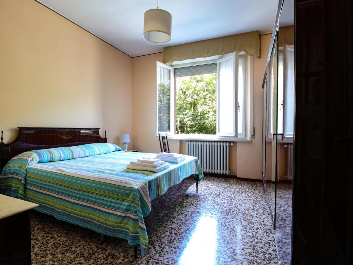 Residenza Parco Ducale Apartment Парма Екстериор снимка